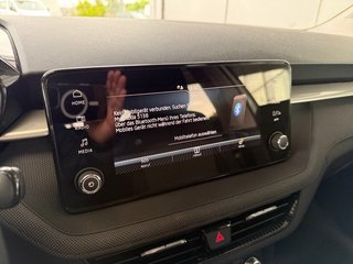 Skoda Fabia 1,0TSI DSG 2-Z.Klimaaut/Winterp/Temp/LED/Pdc   ** - bilder 23