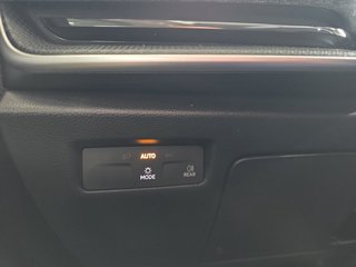 Skoda Superb Combi 2,0TDI DSG Navi/DCC/ACC/Kamera/Sitzhz.   ** - foto 14