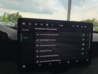Skoda Superb Combi 2,0TDI DSG Navi/DCC/ACC/Kamera/Sitzhz.   ** - foto 31