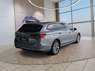 Skoda Superb Combi 2,0TDI DSG Navi/DCC/ACC/Kamera/Sitzhz.   ** - foto 5