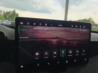 Skoda Superb Combi 2,0TDI DSG Navi/DCC/ACC/Kamera/Sitzhz.   ** - foto 36