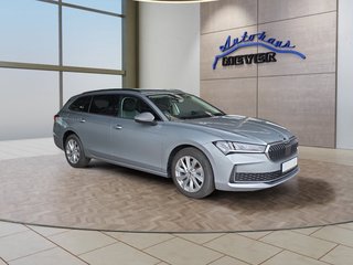 Skoda Superb Combi 2,0TDI DSG Navi/DCC/ACC/Kamera/Sitzhz.   ** - foto 2