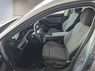 Skoda Superb Combi 2,0TDI DSG Navi/DCC/ACC/Kamera/Sitzhz.   ** - foto 4