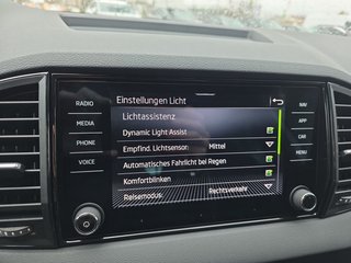 Skoda Karoq Sportline 1,5TSI DSG 4*J.Gar/aAHK/Matrix/Navi  ** - bilder 37
