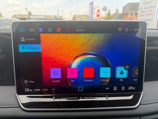 Volkswagen Tiguan 2,0TDI DSG Kamera/LED/ACC/App Connect  ** - foto 27