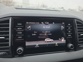 Skoda Karoq 1,5TSI DSG aAHK/Navi/Kamera/LED/ACC/Winterp.   ** - bilder 31