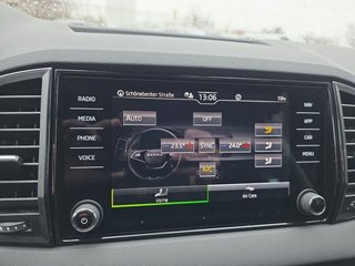 Skoda Karoq 1,5TSI DSG aAHK/Navi/Kamera/LED/ACC/Winterp.   ** - bilder 42