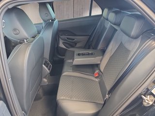 Volkswagen T-Roc R-Line 1.5 eTSI aAHK/Easy Open/Winterp.  ** - foto 20