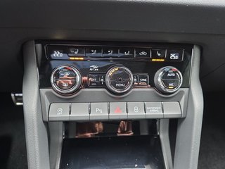 Skoda Karoq Sportline 1,5TSI DSG 4*J.Gar/Pano/aAHK/Matrix/Navi    ** - foto 24