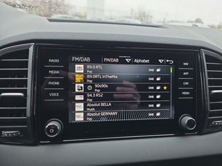 Skoda Karoq Sportline 1,5TSI DSG 4*J.Gar/Pano/aAHK/Matrix/Navi    ** - foto 25