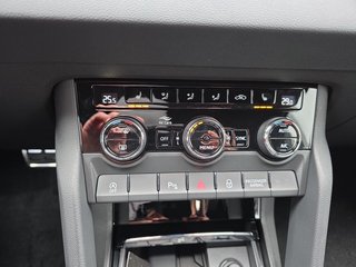 Skoda Karoq Sportline 1,5TSI DSG 4*J.Gar/aAHK/Matrix/Navi  ** - bilder 23