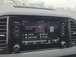 Skoda Karoq Sportline 1,5TSI DSG 4*J.Gar/aAHK/Matrix/Navi  ** - bilder 25