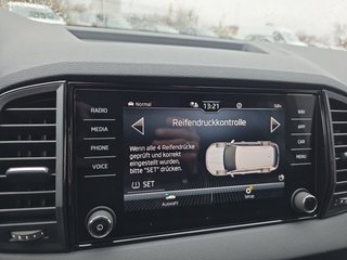 Skoda Karoq Sportline 1,5TSI DSG 4*J.Gar/aAHK/Matrix/Navi  ** - bilder 34
