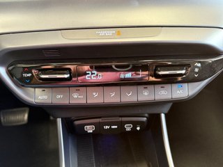 Hyundai i20 1.0 T-GDI 7DCT Navi/LED/Kamera/Winterp/Keyless  ** - bilder 20