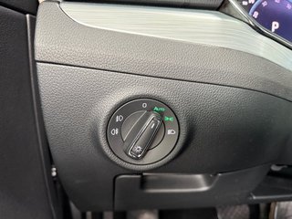 Skoda Superb Combi 1,5TSI DSG Navi/Kamera/el.Klappe/Kessy         ** - bilder 15