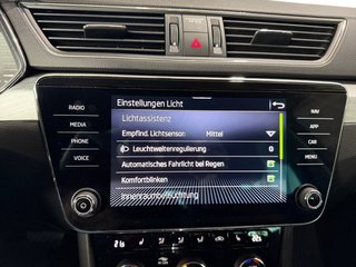 Skoda Superb Combi 1,5TSI DSG Navi/Kamera/el.Klappe/Kessy         ** - bilder 32