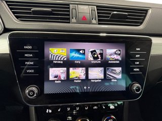 Skoda Superb Combi 1,5TSI DSG Navi/Kamera/el.Klappe/Kessy         ** - bilder 33