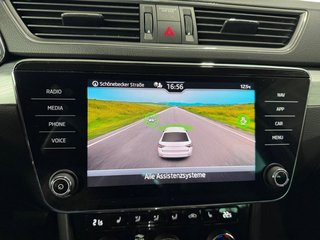 Skoda Superb Combi 1,5TSI DSG Navi/Kamera/el.Klappe/Kessy         ** - bilder 36