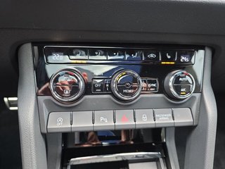 Skoda Karoq Sportline 1,5TSI DSG 4*J.Gar/Pano/aAHK/Matrix/Navi    ** - bilder 22