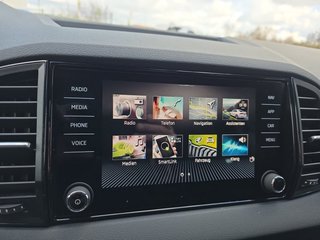 Skoda Karoq Sportline 1,5TSI DSG 4*J.Gar/Pano/aAHK/Matrix/Navi    ** - bilder 37