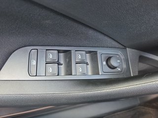 Skoda Kamiq Selection 1,0TSI DSG Kessy/Kamera/Temp/2-Z.Klimaaut.  ** - foto 18