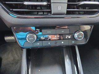 Skoda Kamiq Selection 1,0TSI DSG Kessy/Kamera/Temp/2-Z.Klimaaut.  ** - foto 20