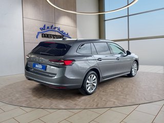 Skoda Superb Combi 2,0TDI DSG Navi/DCC/ACC/Kamera/Sitzhz.   ** - foto 5
