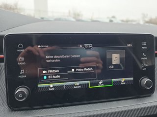 Skoda Kamiq Monte Carlo 1,5TSI DSG 4*J.Gar/AHK/18*Alu/el.Klappe  ** - bilder 28