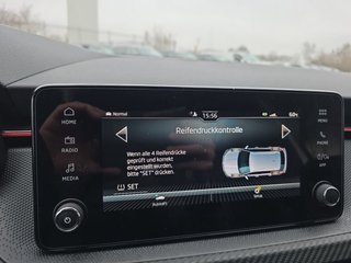 Skoda Kamiq Monte Carlo 1,5TSI DSG 4*J.Gar/AHK/18*Alu/el.Klappe  ** - bilder 40