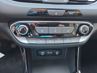 Hyundai i30 1.0T-GDI 115PS Voll-LED/Navi/Kamera/Winterp.  ** - foto 19