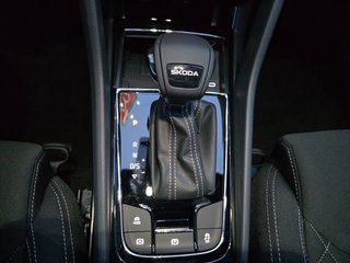 Skoda Karoq Sportline 1,5TSI DSG aAHK/Matrix/Kessy/Winterp.    ** - bilder 23