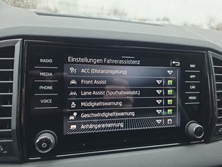 Skoda Karoq 1,5TSI DSG aAHK/Navi/Kamera/LED/ACC/Winterp.   ** - foto 40