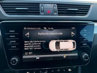 Skoda Superb Combi 1,5TSI DSG Navi/Kamera/el.Klappe/Kessy - bilder 30