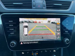 Skoda Superb Combi 1,5TSI DSG Navi/Kamera/el.Klappe/Kessy - bilder 44