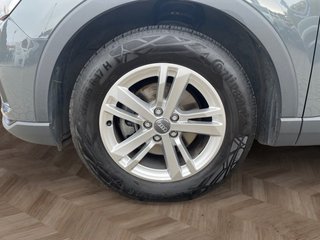 Audi Q3 35 1,5TFSI basis  AHK/LED/Navi - bilder 9