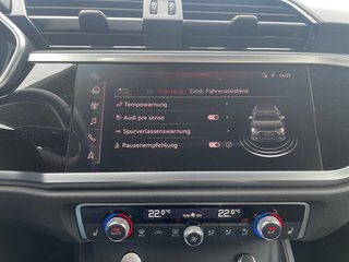 Audi Q3 35 1,5TFSI basis  AHK/LED/Navi - bilder 16