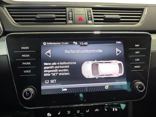 Skoda Superb Combi 1,5TSI DSG Navi/Kamera/el.Klappe/Kessy         ** - bilder 27