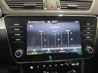 Skoda Superb Combi 1,5TSI DSG Navi/Kamera/el.Klappe/Kessy         ** - bilder 37