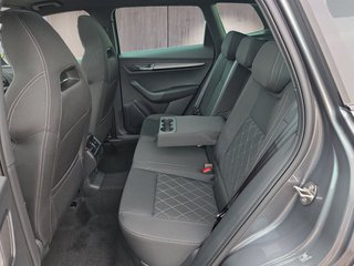 Skoda Karoq Sportline 2,0TDI DSG 4x4 Pano/4*J.Gar/aAHK/Navi    ** - bilder 9
