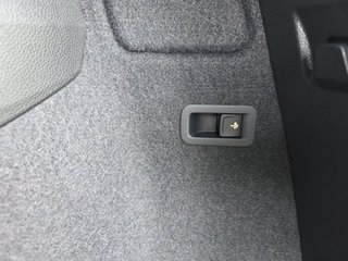 Skoda Karoq Sportline 2,0TDI DSG 4x4 Pano/4*J.Gar/aAHK/Navi    ** - bilder 15