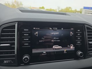 Skoda Karoq Sportline 2,0TDI DSG 4x4 Pano/4*J.Gar/aAHK/Navi    ** - bilder 36