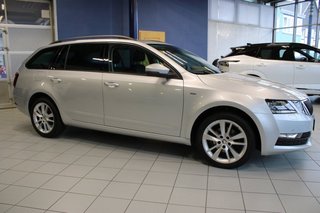 Skoda Octavia 1.5 TSI Clever AHK/LED/Navi - bilder 1