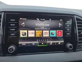 Skoda Karoq Sportline 1,5TSI DSG aAHK/ACC/Matrix/Kessy/el.Klappe - foto 25