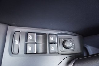 SEAT Leon FR 2,0TDI DSG aAHK/Pano/Matrix/Navi/DCC/Kamera   ** - bilder 17