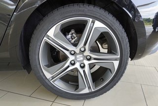 SEAT Leon FR 2,0TDI DSG aAHK/Pano/Matrix/Navi/DCC/Kamera   ** - bilder 23