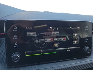 Skoda Kamiq Monte Carlo 1,5TSI DSG AHK/Matrix/el.Klappe         ** - foto 45