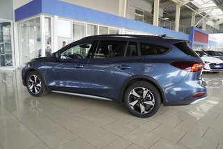 Ford Focus Active X 1,0 155PS Navi/Kamera/Winterp.   ** - foto 1