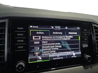 Skoda Karoq Sportline 1,5TSI DSG 4*J.Gar/aAHK/Matrix/Navi  ** - bilder 45