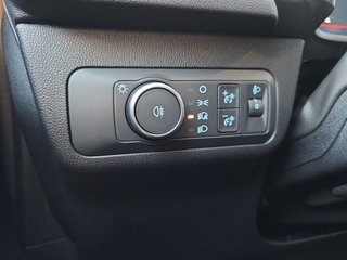 Ford Kuga ST-Line 1,5 186PS Aut.5*J.Gar/LED/Navi/Winterp.  ** - foto 16