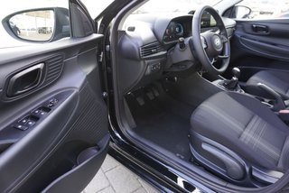 Hyundai i20 1,2 79PS Navi/Winterp/Kamera/Temp/Pdc  ** - bilder 3